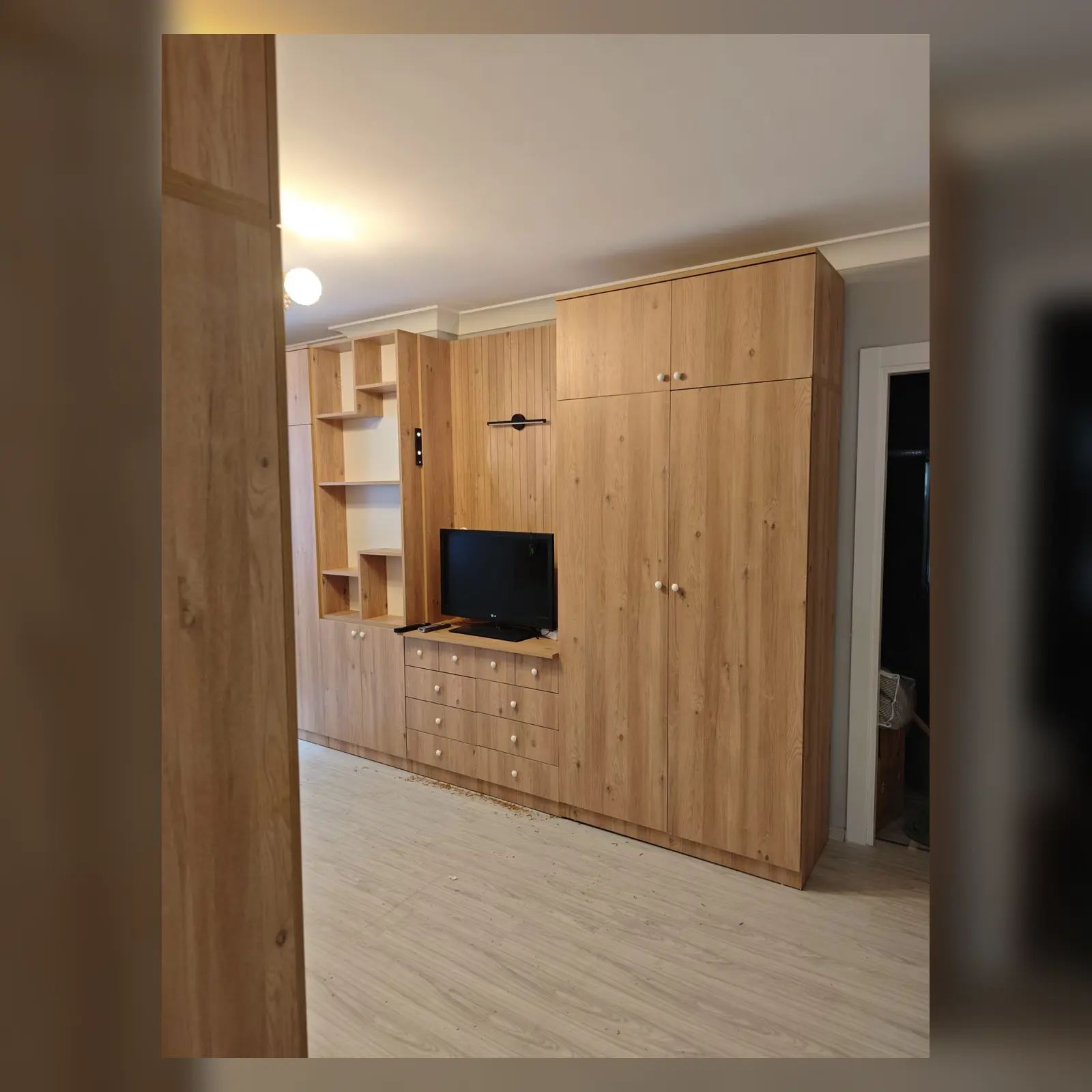 Bahçelievler özel ölçü MDF yatak üstü dolap ve gardırop