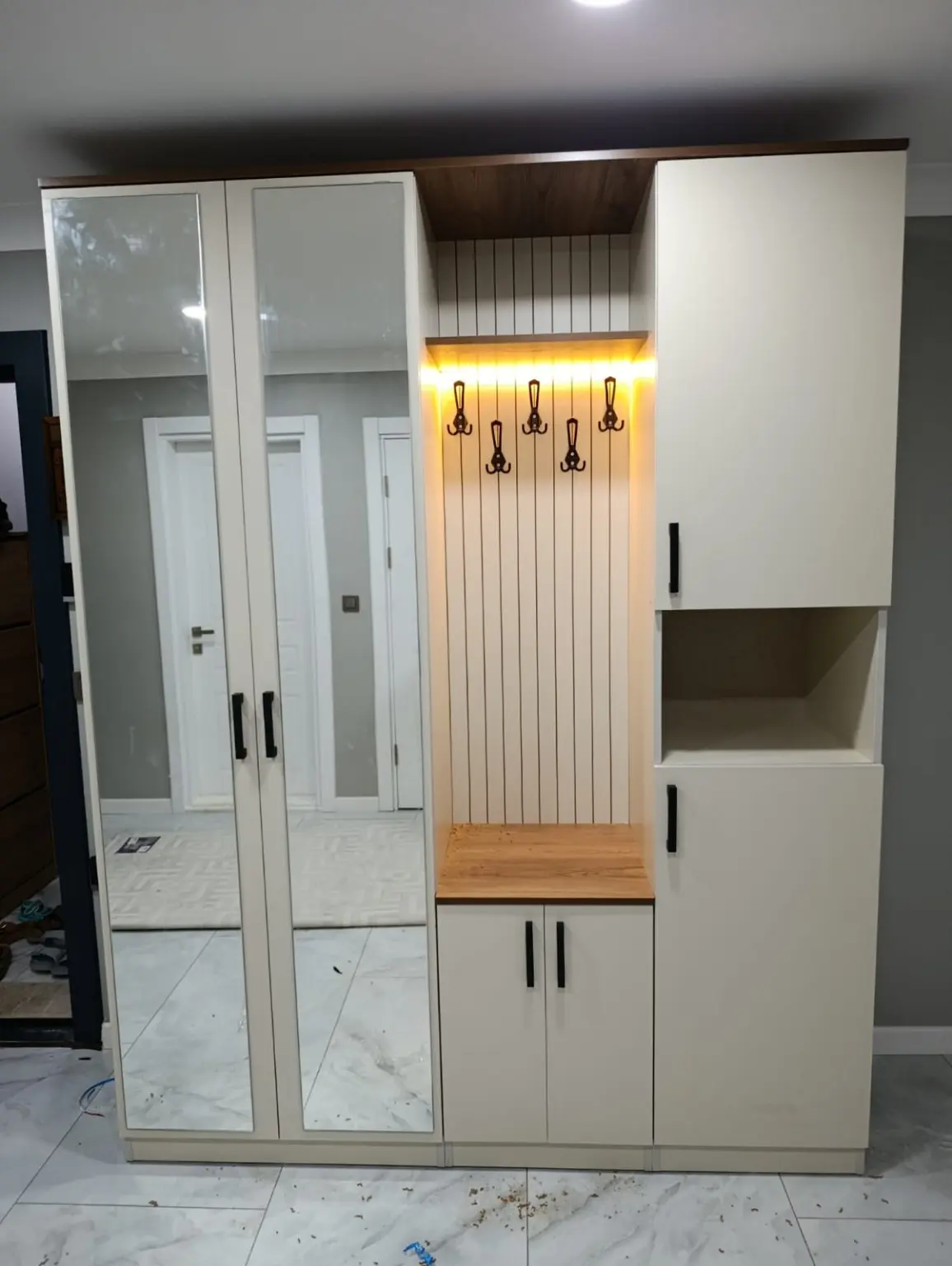 Gebze vizon ve Atlantik çam MDF portmanto tamamlanmış gerçek teslimatı